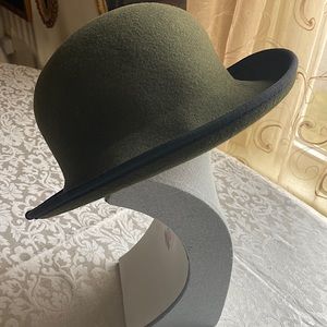 Women’s 109% Wool Hat